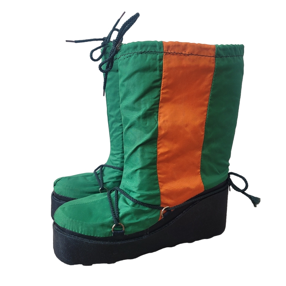 Vintage 80's green and orange Maple Leaf platform winter space boots Size 9